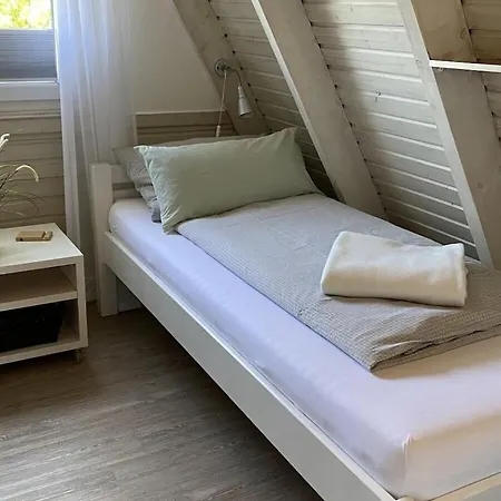 With 2 Bedrooms * غريتسيل